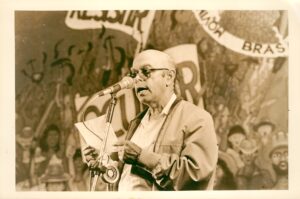 José Gomes da Silva discursa no Congresso Nacional do MST, em Brasilia, 1990