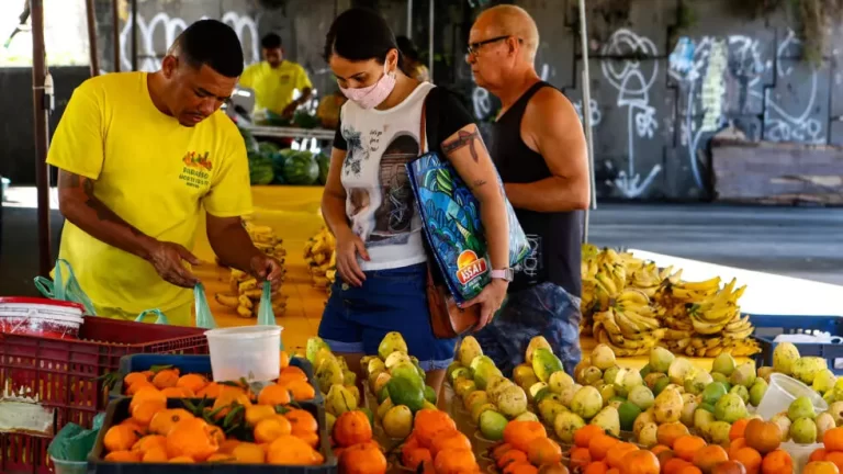Leia mais sobre o artigo Inflação persistente dos alimentos reflete falhas do modelo agrícola exportador do Brasil