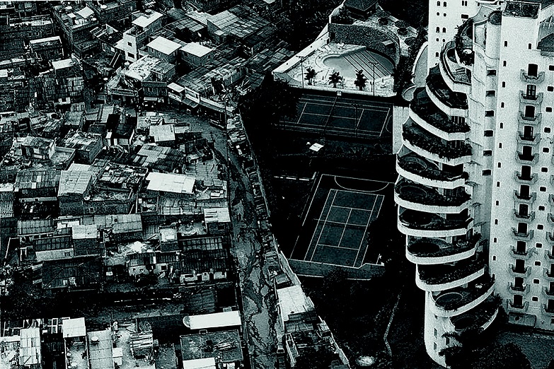 Leia mais sobre o artigo Um país economicamente desigual e injusto: a escandalosa distribuição da riqueza no Brasil