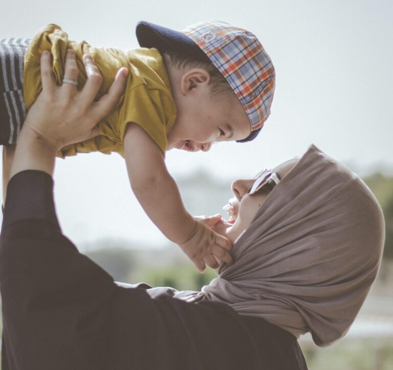 Leia mais sobre o artigo OMS: Países se comprometem a regulamentar o marketing digital de fórmulas infantis e alimentos para bebês