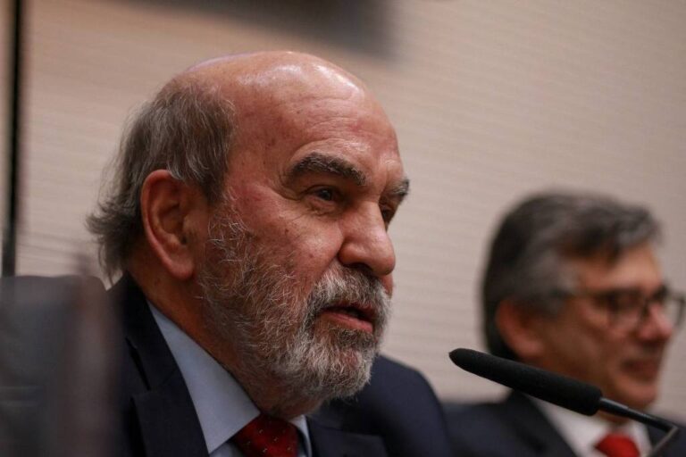 Leia mais sobre o artigo ‘Falamos do metanol, mas e os agrotóxicos nos alimentos?’, questiona José Graziano