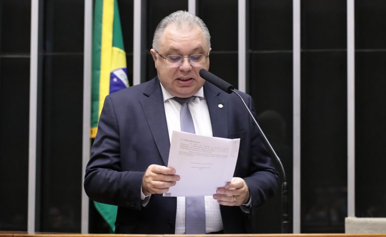 Leia mais sobre o artigo Câmara aprova projeto que amplia compra de alimentos da agricultura familiar para a merenda escolar