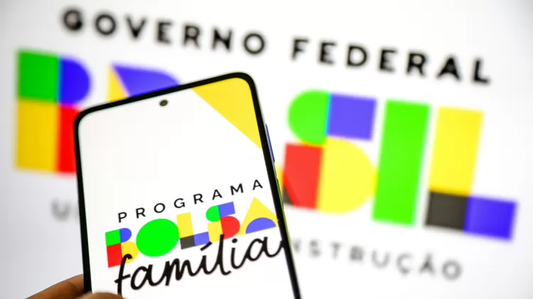 Leia mais sobre o artigo Bolsa Família Faces Limited Budget, Leaves 750,000 People on Waiting List