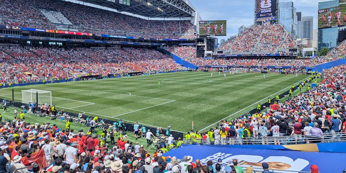 Leia mais sobre o artigo From Peace Medals to Junk Food: FIFA’s Forgotten Health Legacy